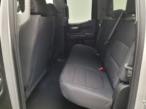 Used 2019 Chevrolet Silverado 1500 Custom w/ Custom Value Package image 18