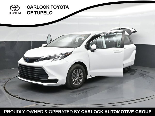 Used 2023 Toyota Sienna LE FWD image 67