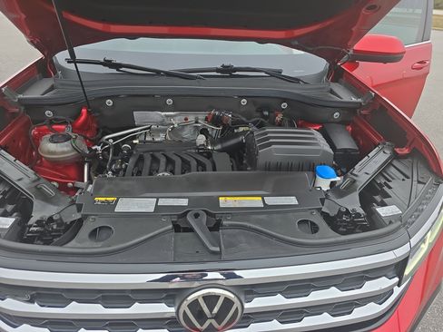 Used 2020 Volkswagen Atlas Cross Sport SEL Premium R-Line image 30