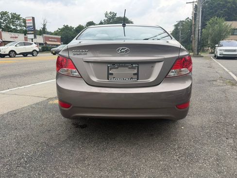 Used 2014 Hyundai Accent GLS FWD image 8