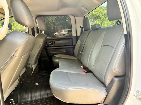 Used 2018 RAM 2500 Tradesman w/ Chrome Appearance Group AWD/4WD image 17