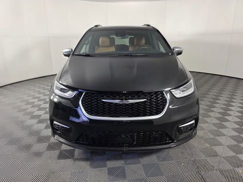 New 2026 Chrysler Pacifica Pinnacle w/ Trailer Tow Group image 3