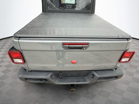 Used 2022 Jeep Gladiator Sport image 31