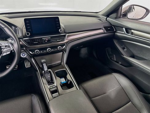 Used 2022 Honda Accord Sport image 17