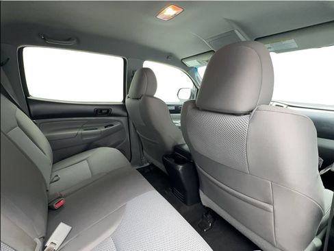Used 2013 Toyota Tacoma PreRunner w/ TRD Off-Road Pkg RWD image 25