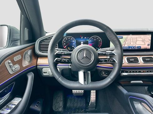 Certified 2026 Mercedes-Benz GLS 580 4MATIC image 24