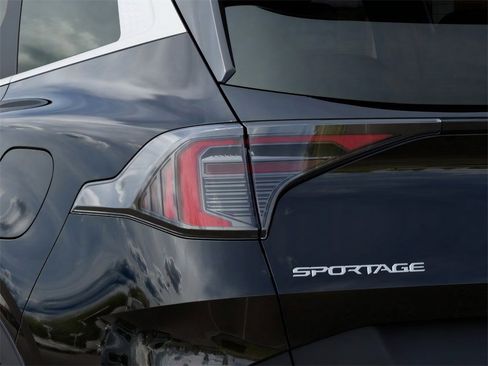 New 2026 Kia Sportage EX image 11