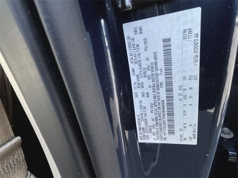 Used 2017 Ford F250 Lariat w/ FX4 Off-Road Package image 32