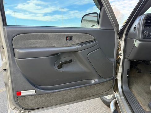 Used 2003 Chevrolet Silverado 2500 LS w/ Skid Plate Package image 10