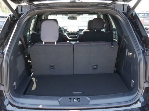 New 2026 Ford Explorer Platinum AWD/4WD image 12
