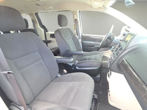 Used 2017 Dodge Grand Caravan SE w/ Power Window Group image 15