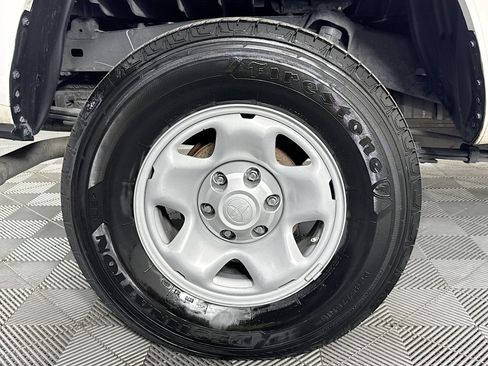 Used 2023 Toyota Tacoma SR image 29