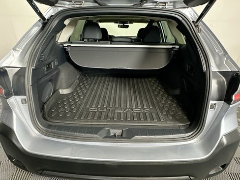 Used 2025 Subaru Outback Onyx Edition AWD/4WD image 27