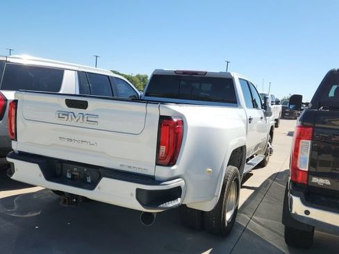Used 2020 GMC Sierra 3500 Denali w/ Denali Ultimate Package AWD/4WD image 2