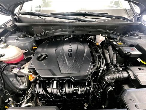 Certified 2022 Hyundai Tucson Limited AWD/4WD image 9