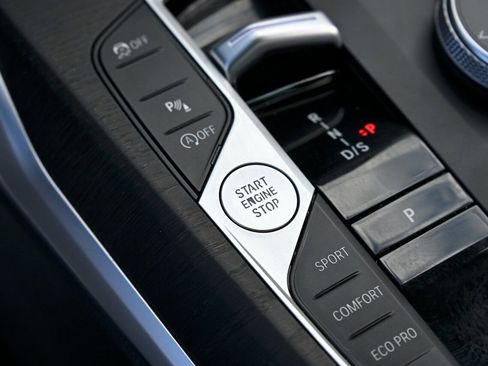 Used 2024 BMW 330i Sedan image 28