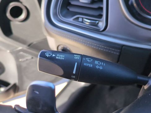 Used 2022 Dodge Challenger R/T Scat Pack w/ Dynamics Package image 23