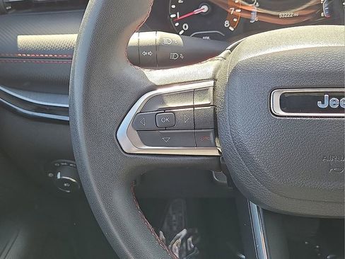 Used 2024 Jeep Compass Trailhawk image 20