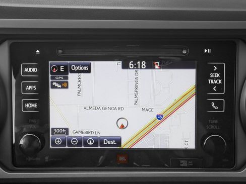 Used 2018 Toyota Tacoma TRD Sport AWD/4WD image 11