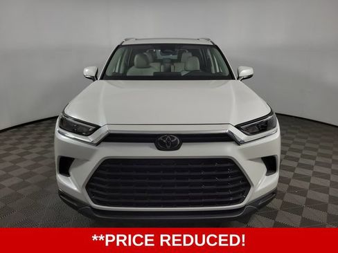 Used 2025 Toyota Grand Highlander FWD image 2
