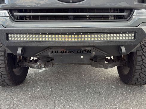 Used 2020 Ford F150 Lariat w/ Equipment Group 502A Luxury AWD/4WD image 9