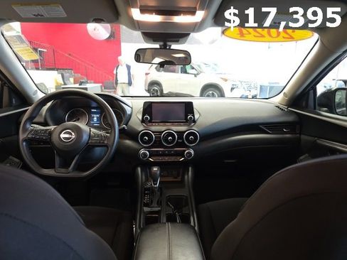 Used 2024 Nissan Sentra S image 13