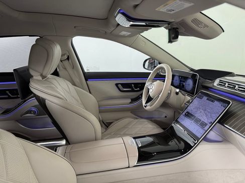 Used 2022 Mercedes-Benz Maybach S 580 4MATIC image 33