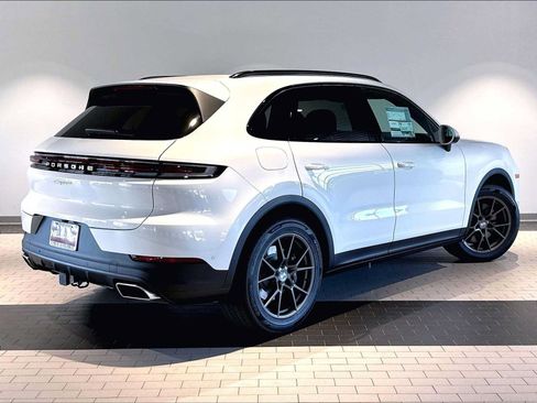 New 2026 Porsche Cayenne AWD/4WD image 7