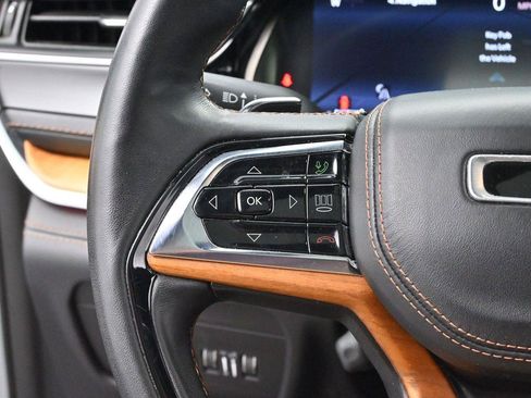 Used 2023 Jeep Grand Cherokee L Summit AWD/4WD image 17