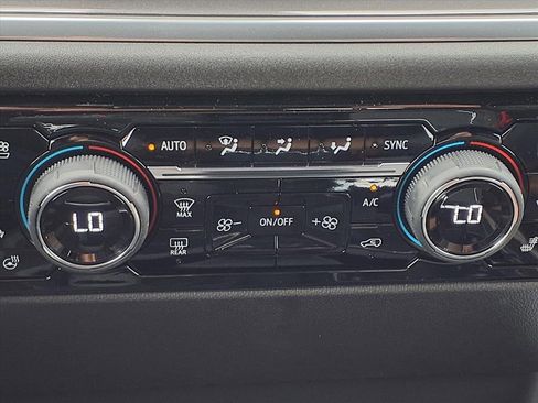 New 2026 Chevrolet Silverado 1500 High Country image 18