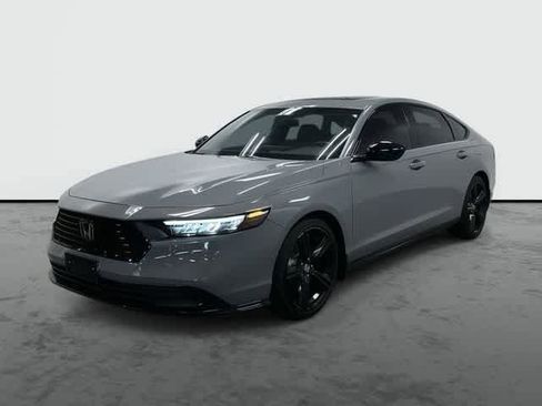 Used 2025 Honda Accord Sport image 1