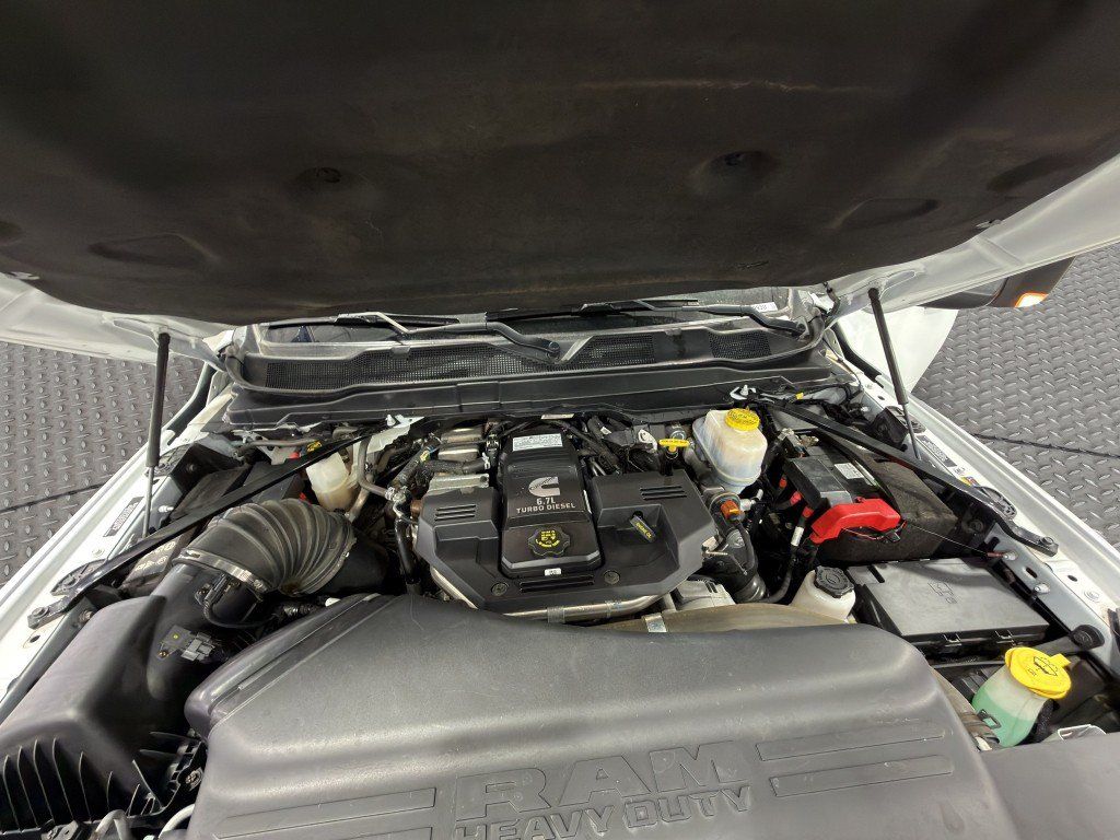 Used 2022 RAM 4500 Tradesman w/ Safety Group RWD image 19