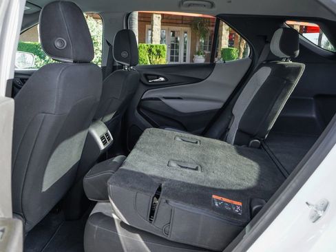 Used 2022 Chevrolet Equinox LS w/ LS Convenience Package image 33