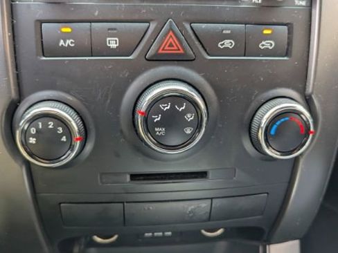 Used 2013 Kia Sorento LX image 38