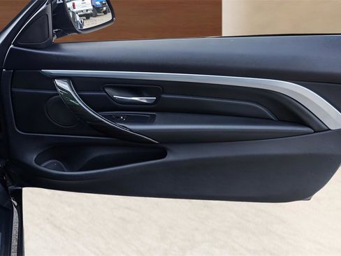 Used 2019 BMW 430i Convertible w/ M Sport Package image 28