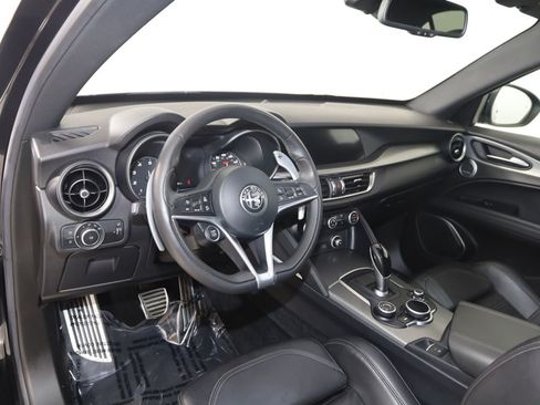 Used 2019 Alfa Romeo Stelvio Ti Sport w/ Quick Order Package 22S Sport AWD/4WD image 27