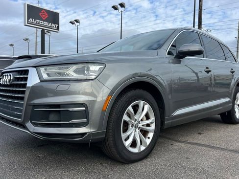 Used 2017 Audi Q7 3.0T Premium image 14