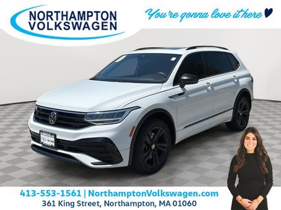 Used 2022 Volkswagen Tiguan SE R-Line