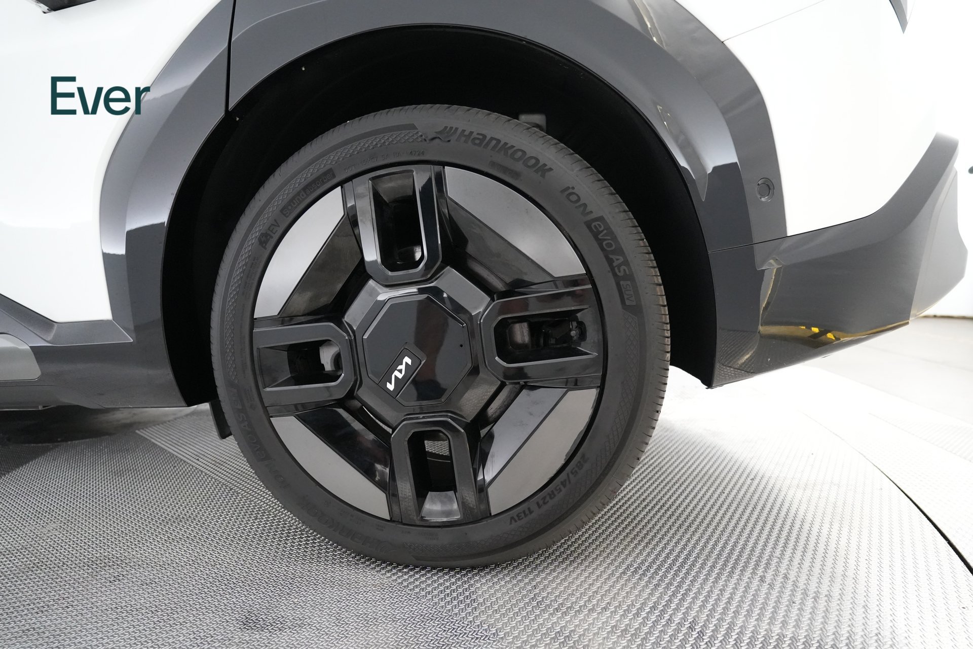 Used 2024 Kia EV9 GT-Line AWD/4WD image 21