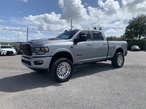 Used 2024 RAM 2500 Limited image 8