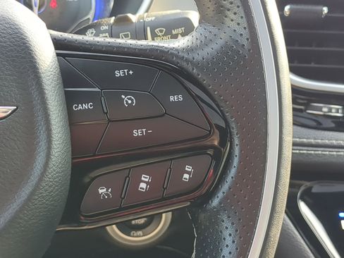 Used 2020 Chrysler Pacifica Limited w/ Advanced Safetytec Group image 19