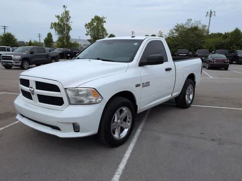 Used 2014 RAM 1500 Express RWD image 4