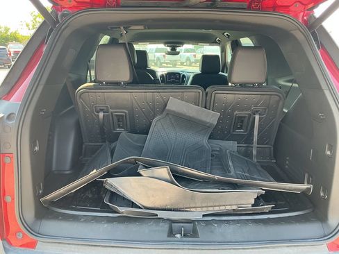 Used 2023 Chevrolet Traverse RS w/ LPO, Floor Liner Package AWD/4WD image 9