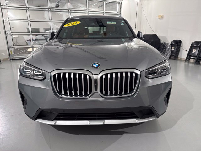Used 2024 BMW X3 xDrive30i w/ Premium Package AWD/4WD image 2