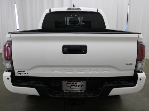 Used 2021 Toyota Tacoma TRD Off-Road w/ Technology Package image 6