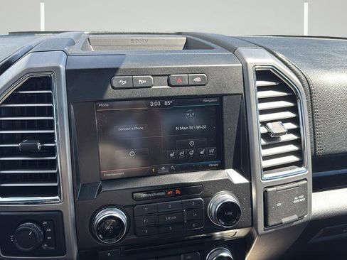 Used 2015 Ford F150 Platinum w/ Equipment Group 701A Luxury AWD/4WD image 23