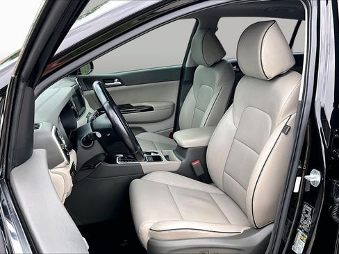 Used 2019 Kia Sportage EX w/ EX Premium Package FWD image 8
