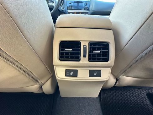 Used 2017 Subaru Outback 2.5i Limited image 14
