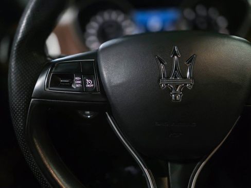 Used 2020 Maserati Ghibli S Q4 AWD/4WD image 19