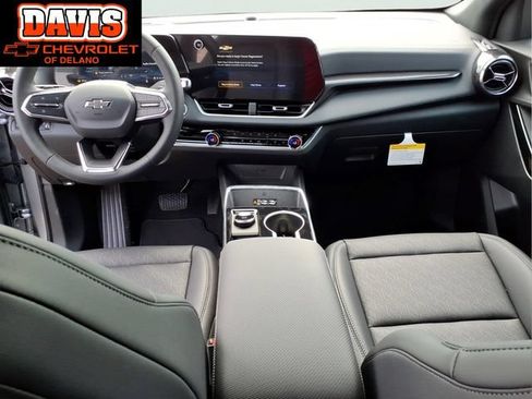 New 2027 Chevrolet Equinox LT w/ Convenience Package II AWD/4WD image 11